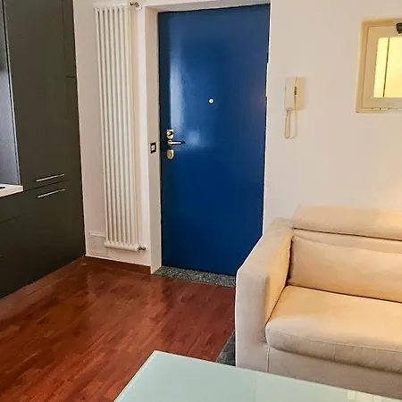 Apartment Guesthost - Modern With Hot Tub Milan