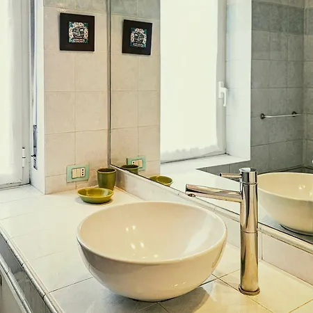 Guesthost - Modern With Hot Tub * Milan